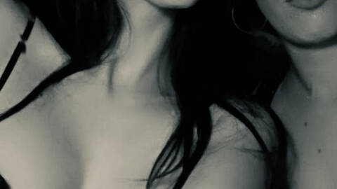 Janine85
